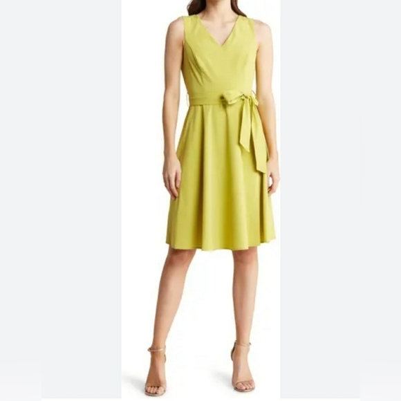 987- Calvin Klein Women's Dress Size Green Color 22 W NWT - Picture 1 of 6